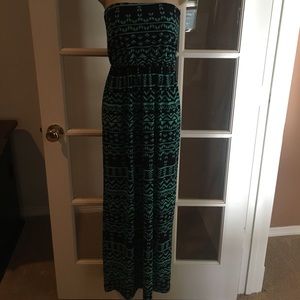 Maxi strapless dress